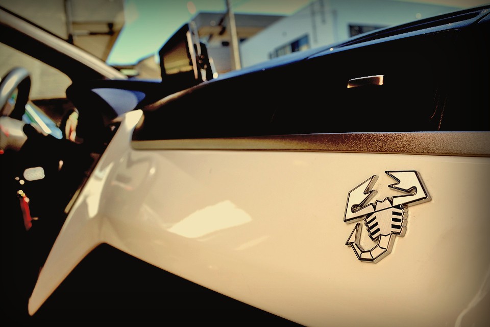 そんな若者が簡単に成功するはずのないレースの世界で、メカニックとしてもレーサーとしても好成績を収めることが出来たのは・・・。