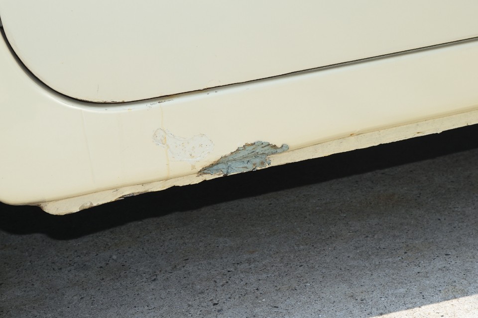 前述の補修塗装跡がこれです。未塗装の部分はタッチアップ補修しておきますのでご安心を。