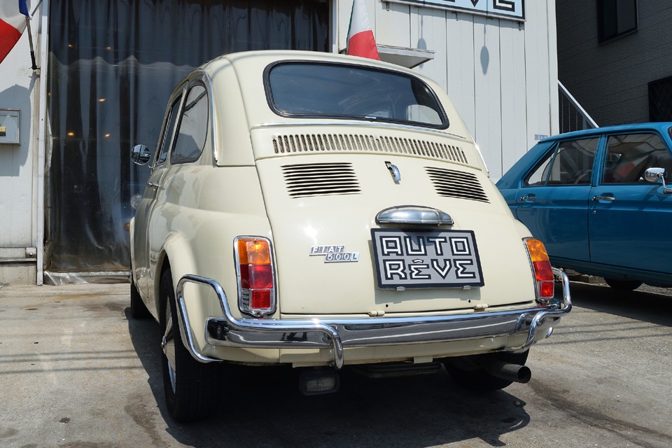 確かに、このチンクも既にかなりの旧車ですから、ここまで維持するにはそれなりにコストも時間も掛かるので、そういったものを考えると以前よりは上がって然るべきだと思うのですが・・・。