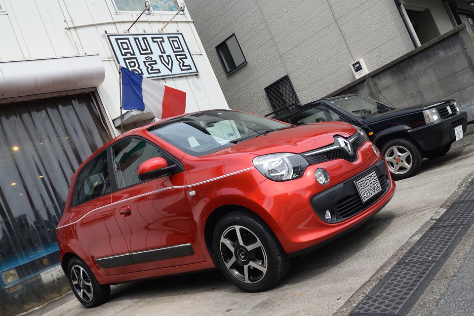 さぁ、大冒険の始まりはここからです！ＲＲの文字通り、トゥインゴが後押ししてくれますよぉ～！