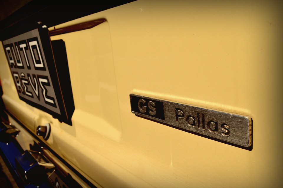 むしろ、数々のオーナー様と時間を共有し、生活のクルマとしての役割を果たしてきた証ではないかと・・・。