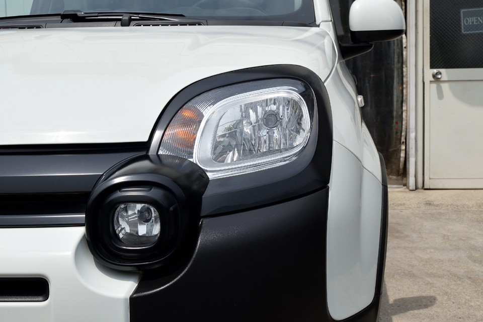 ヘッドライト類ももちろんクリア～！・・・にしても目の周りがホントに黒いのね。まさしくパンダ！