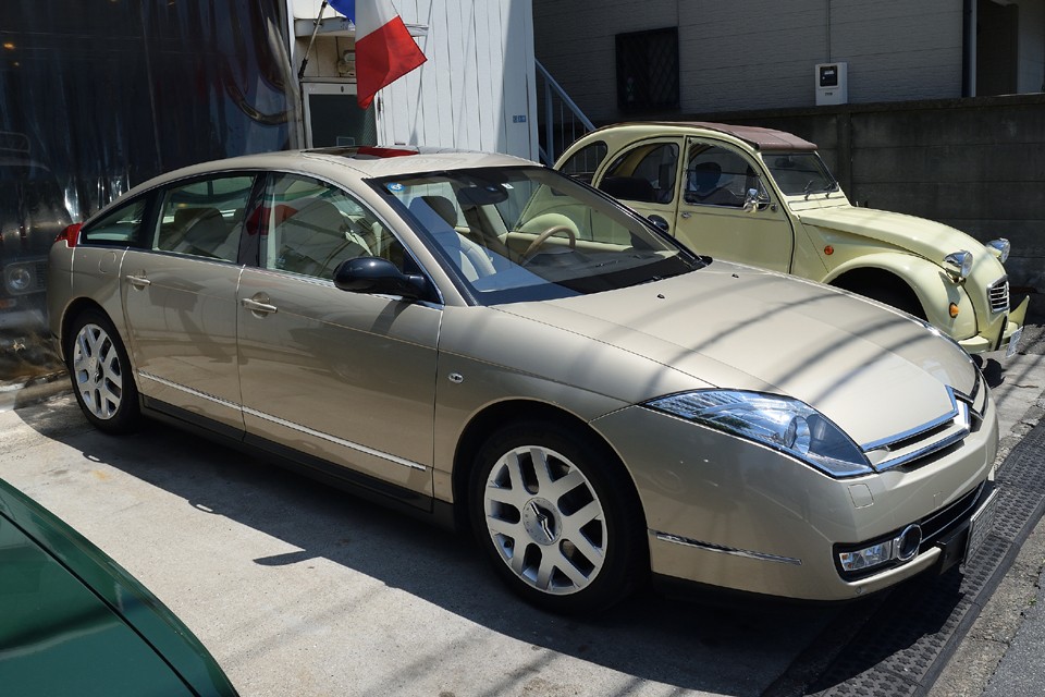 ハイドロＢＩＧシトロエンの最後の砦とも言うべきＣ6・・・そのモデルが終了してから既に10年余り。『いつかはＣ6』とお考えの方、そろそろイクしかない時期かと・・・。