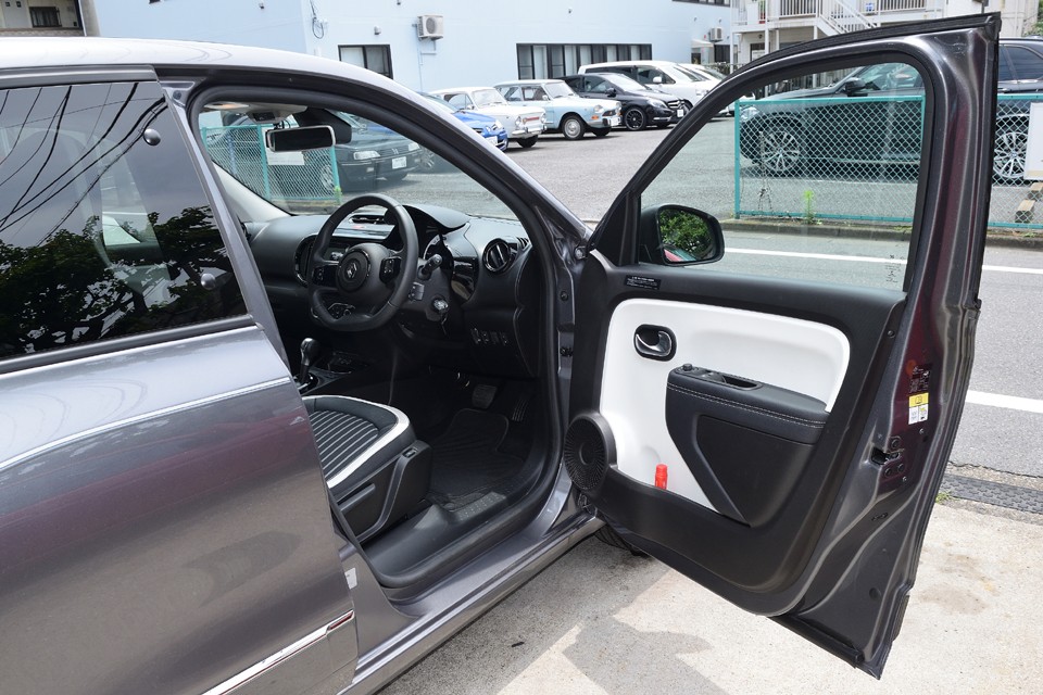 インテリアがこれまたアダルトな雰囲気でいいんですよねぇ～、それではどうぞご覧ください！