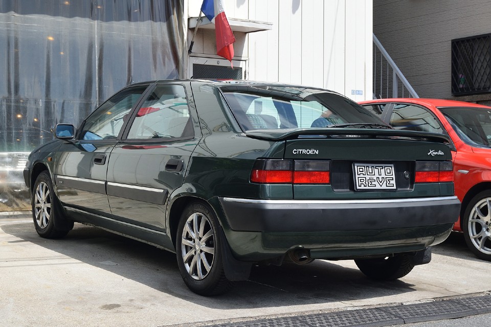 現オーナー様が某所に眠っていたこの個体をちょうど1年ほど前の2021年8月にご購入され、路上復帰させるべく大掛かりなリフレッシュ整備を実施！