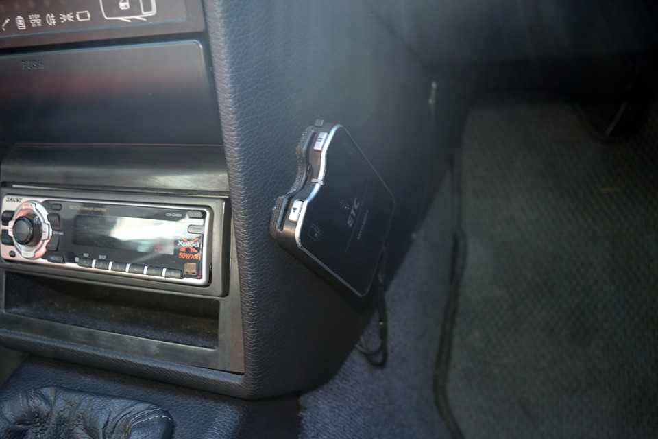 もちろんETCも装備。左ハンドル、MT車には、もはや必須ですよね。