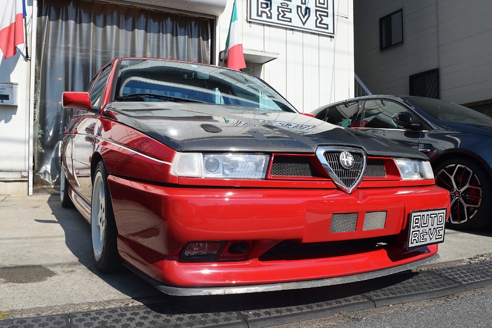 気になるタイミングベルト、ウォーターポンプ、テンショナーは、つい先日、一式交換したばかり！更に前オーナー様より伺った履歴は以下の通り。強化トルクロッド装着、エンジンマウント交換、ラジエター交換したばかり、オルタネーター中古良品交換、エアコンコンプレッサー中古良品交換、パワスモーター交換、クラッチレリーズ交換したばかり、オレカレーシング製メッシュブレーキホース装着、ドュラセル製ブレーキパッド装着・・・。