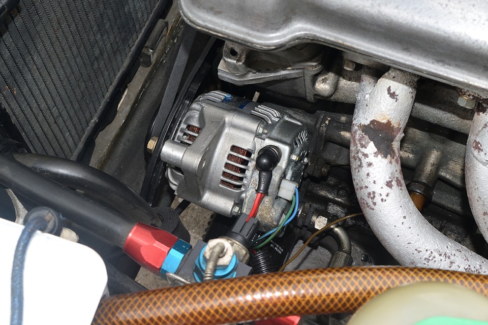 ここまで仕上げた個体ですから、メカニカル部も手抜かりはありません。まずはオルタ交換済で電気系は◎！