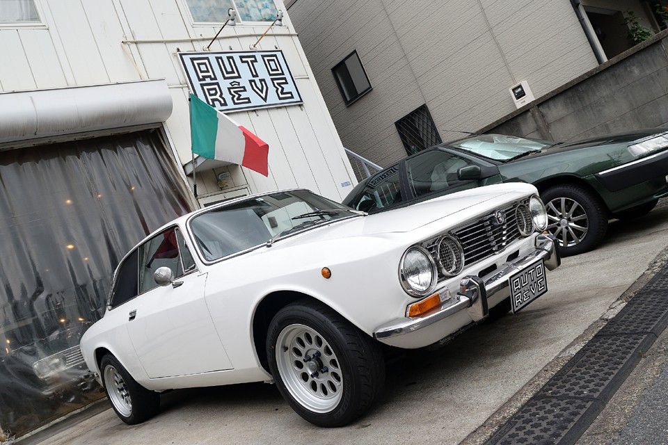 貴方の人生には今、感動が必要がどうかで判断していただければと・・・アルファロメオ2000GTV、いかがですか？