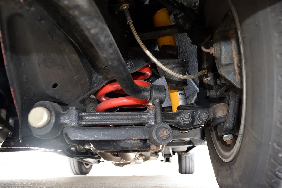 ショックはKONIで、サスはアイバッハ？でしょうか。ピュアなFR車だけに、サスは良いものにしたいですよね。この組み合わせなら☆☆☆☆☆!