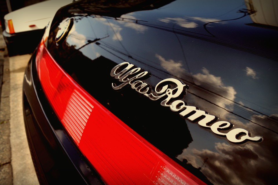 でも、その風変わりさや混沌に、一瞬でも目を奪われ、心がときめいたら、それで最後・・・意識せずとも、それは即ち、もう逃れられないフミアマジックの虜なのです。