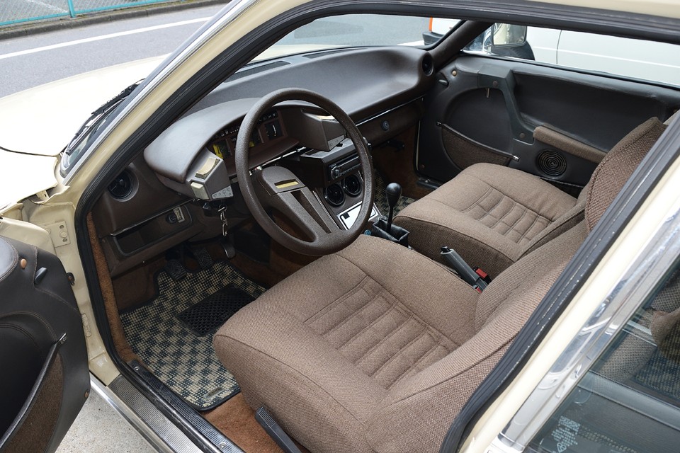 ・・・と、この画像1枚だけでタダモノ？！ではないのがお分かりいただけるかと。