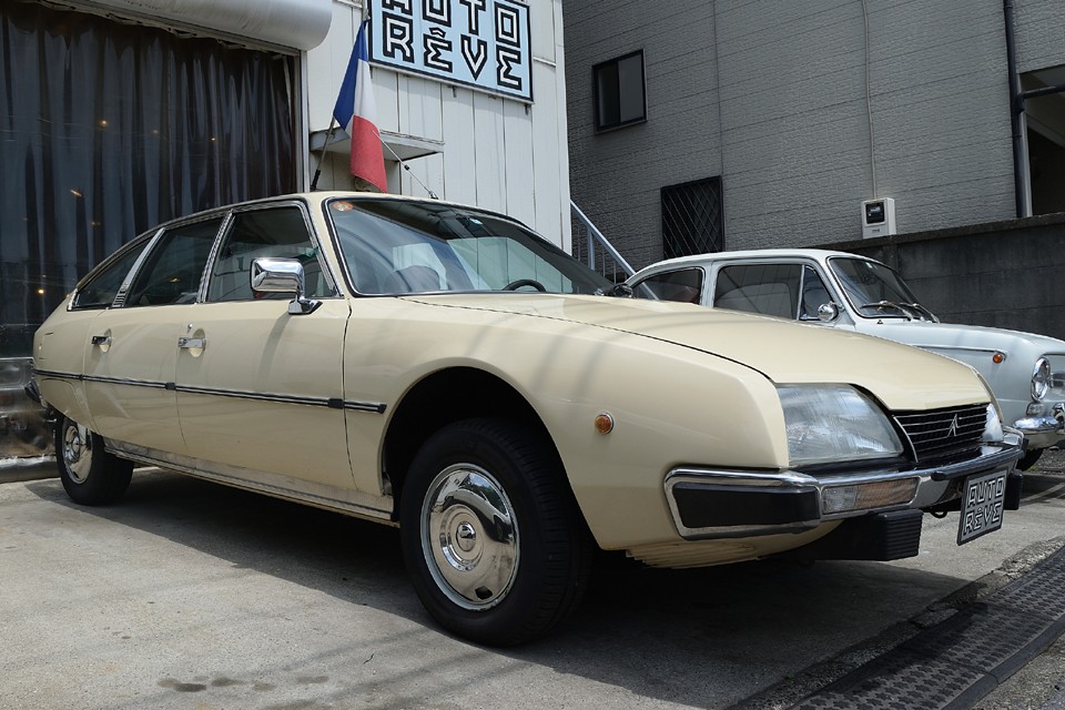 1段下がって悪路走行モード。確かエグザンティアの取説にはこの悪路走行モードでは最高速度20kmだかの制限が記載されていたはずですが、このCXの取説にはただ一言『悪路走行用です。』だけで速度制限の記載は無し・・・「じゃぁこれで高速道路を・・・」とか考えた貴方！気持ちは分かります。