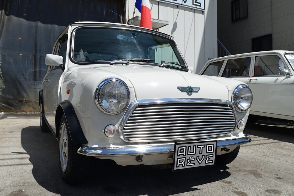 ただ、その閉口してしまうハンドルの重さや、オリジナルのラバーコーンによる決して良いとは言えない乗り心地なのに・・・なぜ？