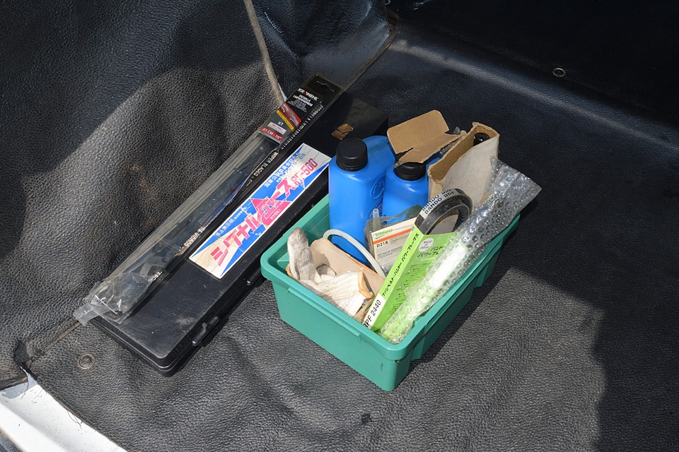 ちなみにご覧のいくつかの部品やメンテナンス用品は付属します。