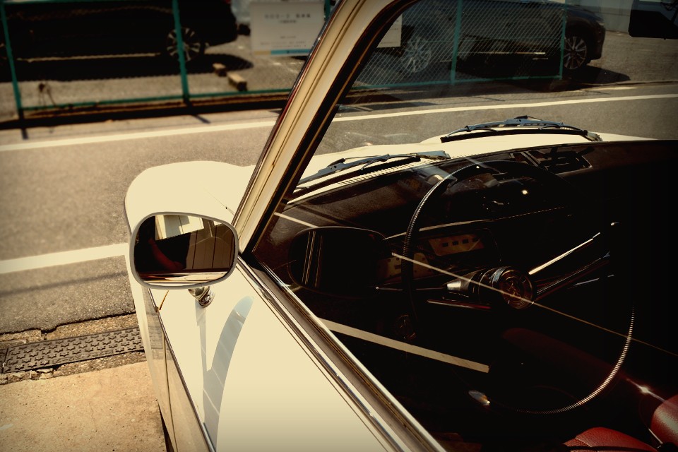 「奇を衒わず、道具としてのクルマに徹する事」に尽きるかと・・・そう言うと、クルマとしての魅力が無いって事？って思われるかもしれませんが・・・。