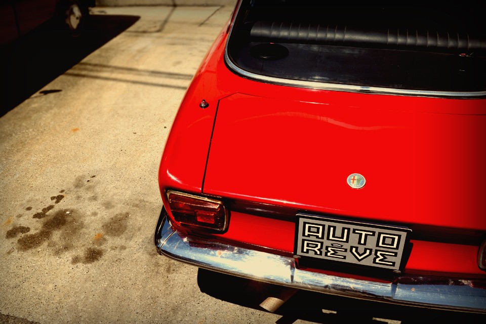 値段がどうとかは置いておいて、「段付き」が「段付き」らしくあるためには何が必要かと考えた時に浮かぶのは・・・。