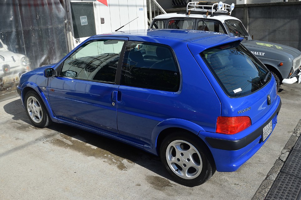 現在のタイヤはそのままで、付属する新品ホイールにスタッドレスを組込みでも可！その他、組み合わせはご自由に！