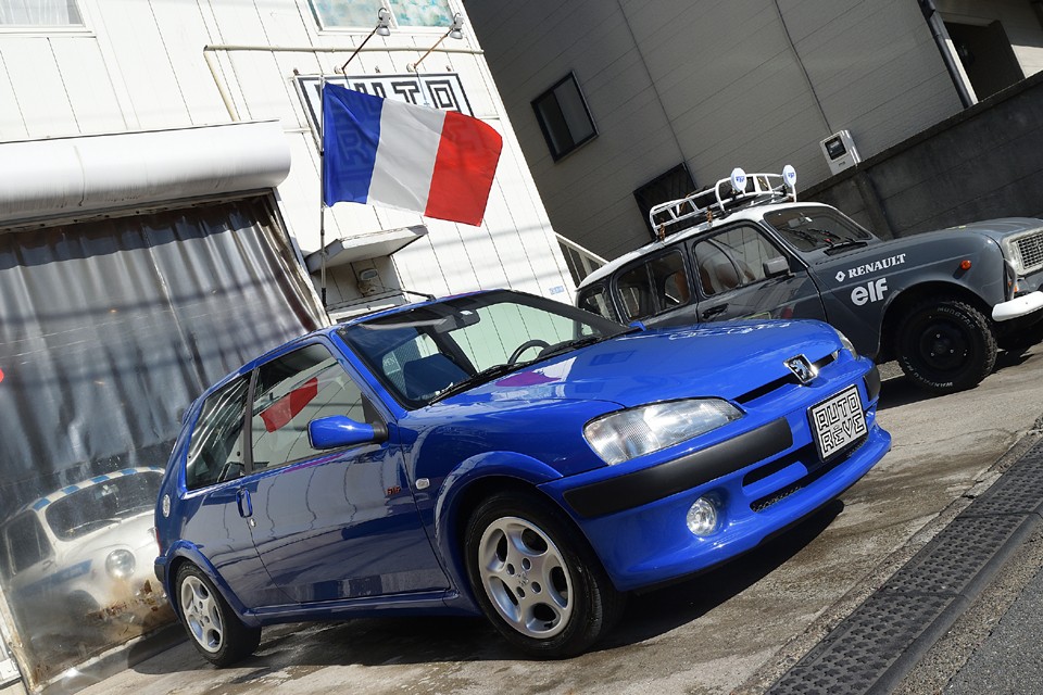 拍手喝さいの走るエンターテイメント！アイドルは永遠なのです！