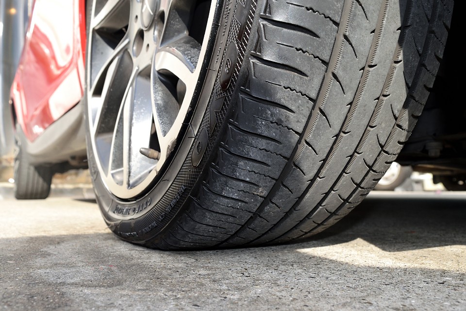 タイヤ残山もまだまだ十分。6～7分山というところでしょうか。しばらく交換の必要はなさそうですね。