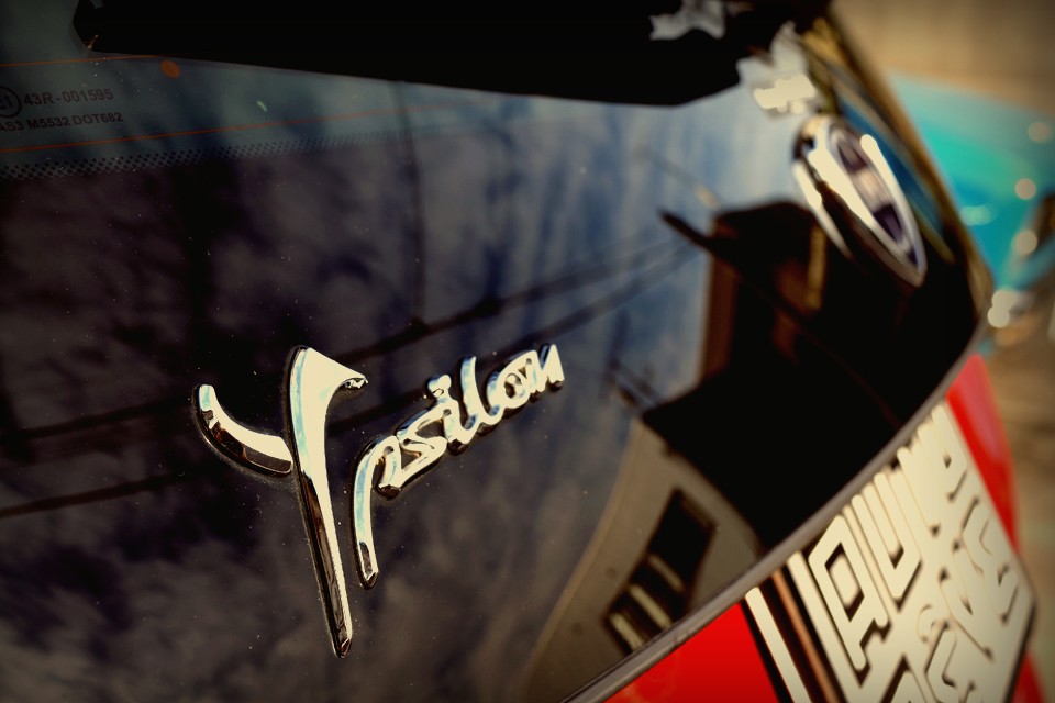 にんにく風味のトマトソースに黒オリーブとケイパー、アンチョビと、ひとつひとつはありきたりな素材なのに、それが合わさった時の刺激は、まさにイタリアン！