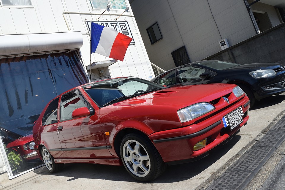 19・・・それは禁断の世界への扉を開く最後のキーワード？！ルノー19 16Sいかがですか？