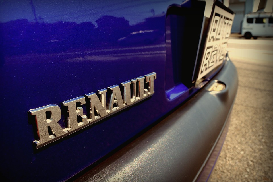 歴史は始まりがあるから存在するものなので、「トゥインゴ史」なるものがあるとすれば、やはり初代トゥインゴは偉大だなぁと、つくづく思うのです。