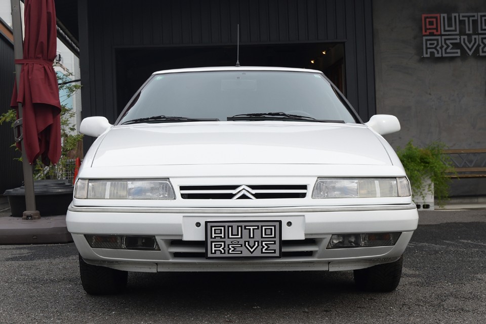 中期の最高出力170ps/5600rpm、最大トルク24.5kg・m/4600rpmに対し、後期の最高出力190ps/5500rpm、最大トルク27.7kg・m/4400rpmは数値以上に大きな差ではないかと。