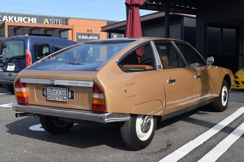 しかもここまで仕上げてあれば、あとはシンプルにビックシトロエンならでは「たわ～ん、たわ～ん」をご堪能いただくだけかと・・・。