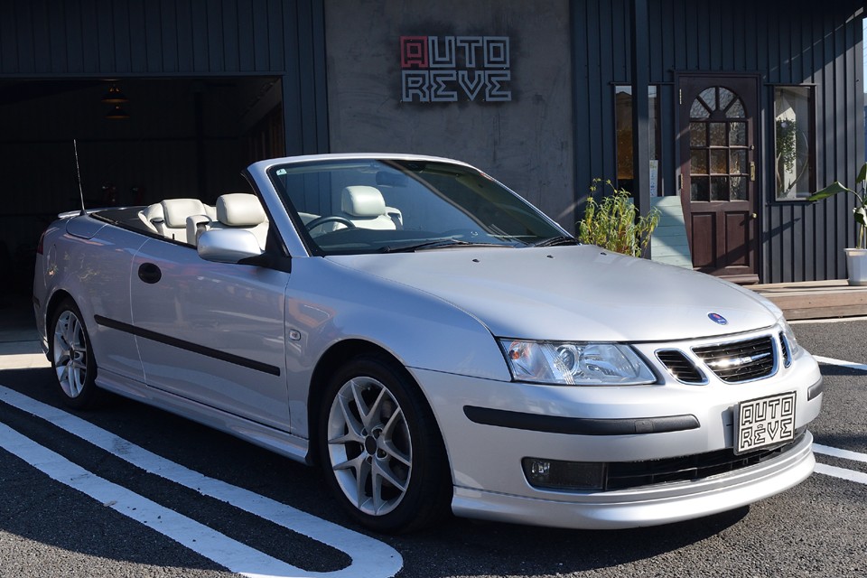 そこはもう北欧の夏の湖畔のように頭上を流れる風は爽やかで、街中をゆったりと流すだけでも、非日常的な気分を味わわせてくれるはずです。