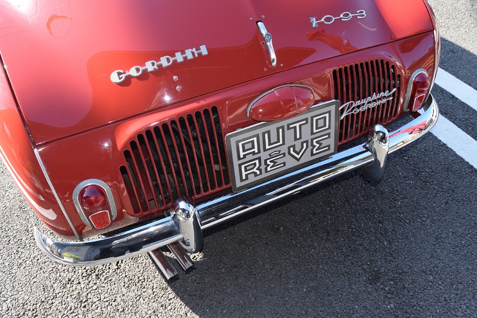 リアバンパーの輝きも言う事なし！・・・恐れ入りました。