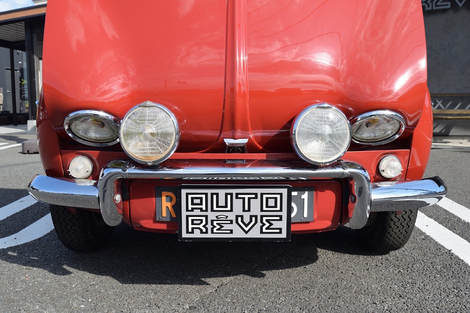 通常はこの顔ですが、さきほどの引き手を引くと・・・。