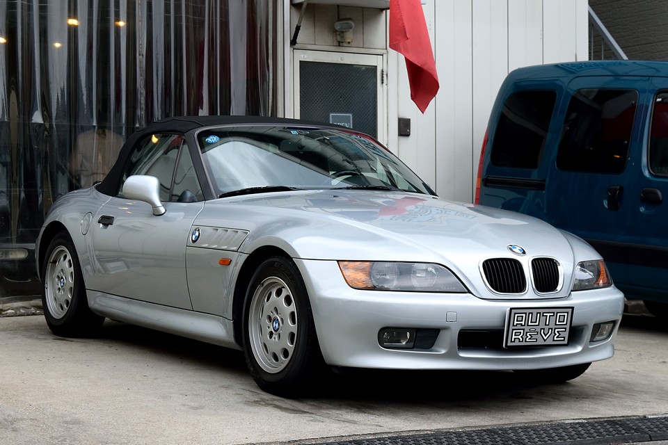 1997（平成9）年式　BMW Z3ロードスター！最初期型1900ccの最軽量モデル！もちろん左ハンドルの5MT！これぞロードスター！
