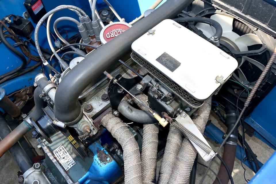 R1063エンジンの最終スペックは水冷直列4気筒OHV、748cc（ボア54.5mm×ストローク80mm）、圧縮比8.2：1、最高出力40PS/6500rpm。